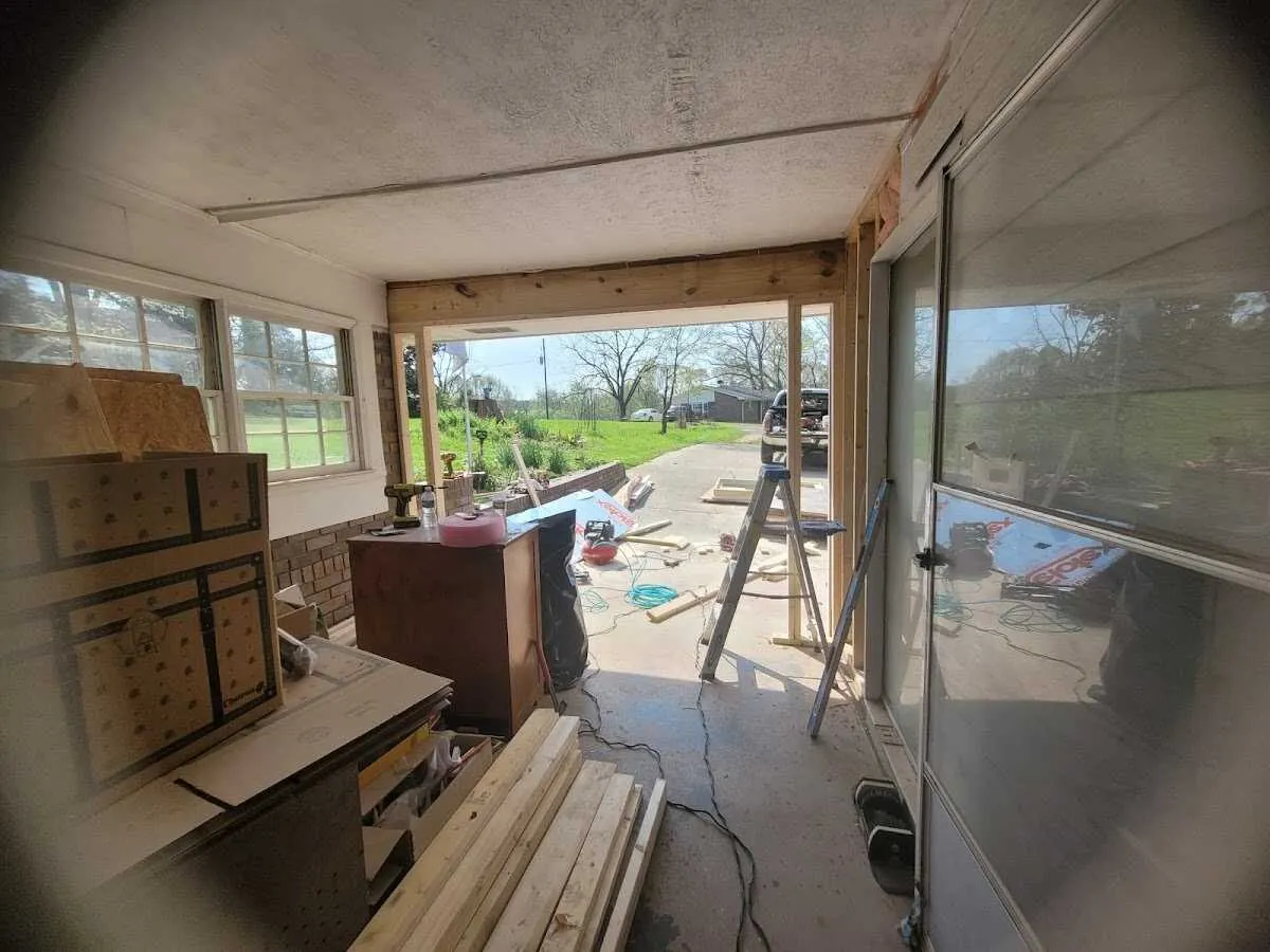 Air movers and dehumidifier for Water Mitigation Services in Catoosa